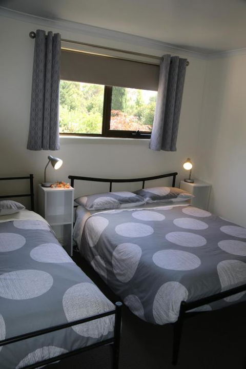 Altona Garden Retreat - Phillip Island Accommodation 2