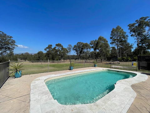 Amani - Phillip Island Accommodation 0