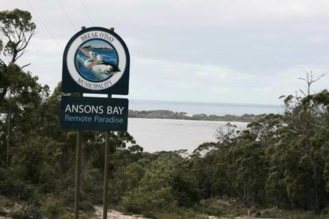 Amazing Ansons Bay Remote Paradise For The Family In The Bay Of Fires Area - Phillip Island Accommodation 1