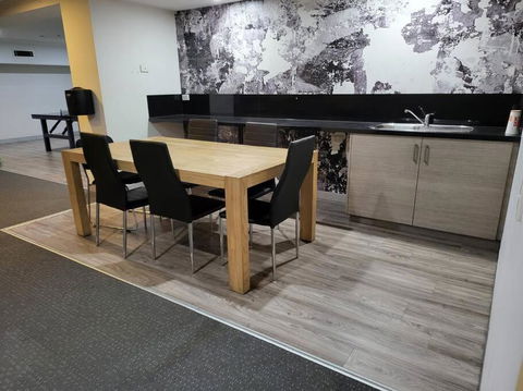 Amazing Studio Apartment Front Flinders Station - Phillip Island Accommodation 2