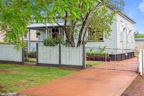 Ambiente Cottage - Pet And Family Friendly - Phillip Island Accommodation 1