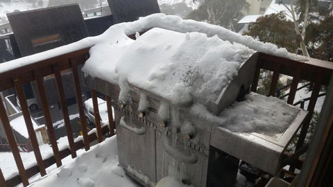 Aneeki Ski Lodge - Phillip Island Accommodation 3