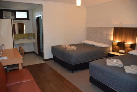 Angaston Vineyards Motel - Phillip Island Accommodation 4