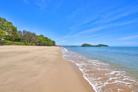 Alassio Absolute Beachfront 201 Palm Cove - Phillip Island Accommodation 2
