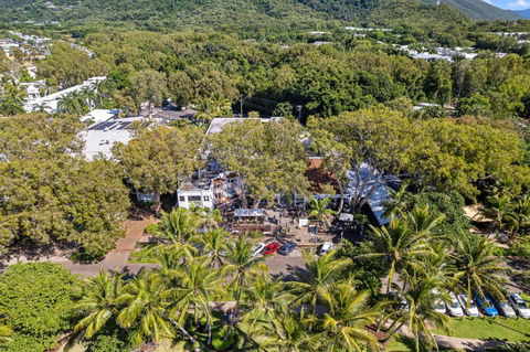 Alassio Absolute Beachfront 201 Palm Cove - Phillip Island Accommodation 4