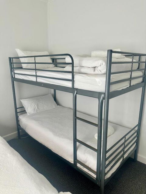 Apartment In The Centre Of Cooma - Phillip Island Accommodation 2