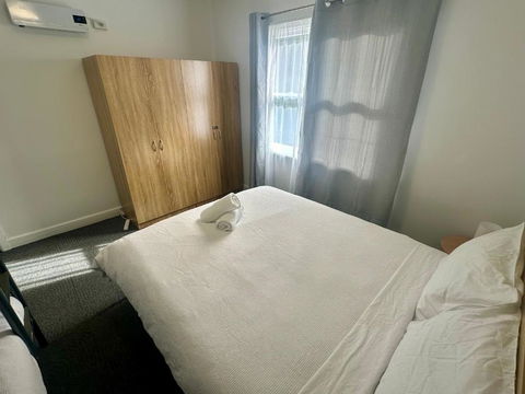Apartment In The Centre Of Cooma - Phillip Island Accommodation 3
