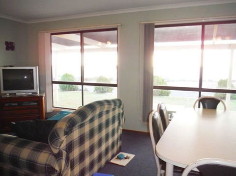 Aquamarine - Phillip Island Accommodation 3
