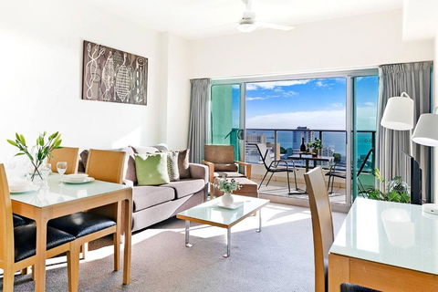 Arafura Adventure - CBD Suite With Sprawling Views - Phillip Island Accommodation 2