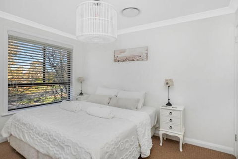 Arborea Country Holiday House Catering For 14 To 16 Guests In The Heart Of Bowral - Phillip Island Accommodation 3