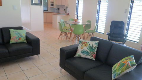 Arcadia Villa 3 - Phillip Island Accommodation 2