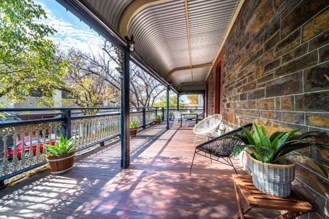 Archer St Heart Of North Adelaide Balcony 65TV - Phillip Island Accommodation 0