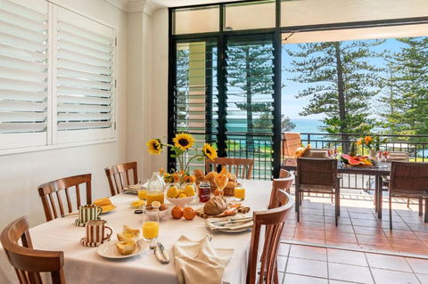 Arcoola 2 - Views Over Main Beach - Phillip Island Accommodation 2