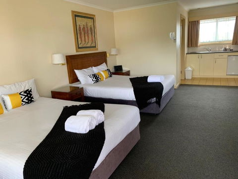 Armidale Pines Motel - Phillip Island Accommodation 3