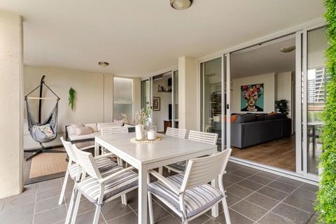 Artist Retreat With HUGE Entertaining Balcony - Phillip Island Accommodation 1