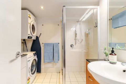 Artist Retreat With HUGE Entertaining Balcony - Phillip Island Accommodation 2