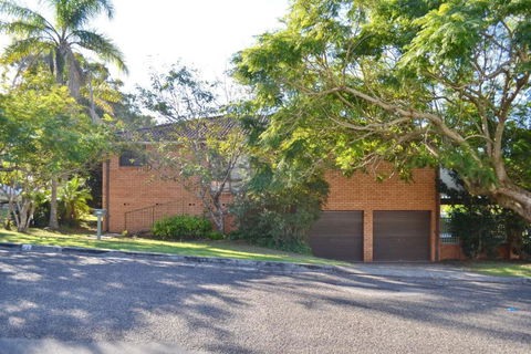 Atahara - Bring Your Own Linen - Phillip Island Accommodation 0