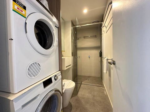 Avant CBD Cozy & Spacious 2BR Residences - Phillip Island Accommodation 1