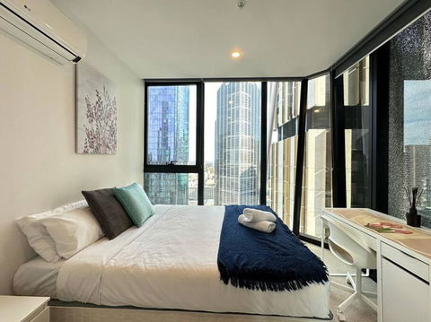 Avant CBD Cozy & Spacious 2BR Residences - Phillip Island Accommodation 3