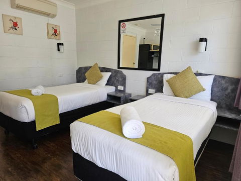Azalea Motel - Phillip Island Accommodation 4
