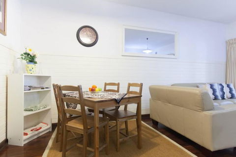 B2 Crawley Apartment 1 BRM & Sleepout Near UWA - Phillip Island Accommodation 4