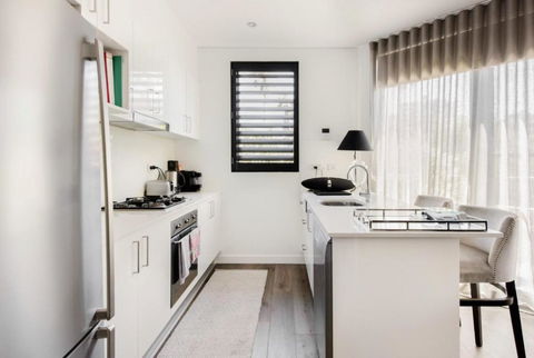 B312S - Luxury Waverton Apartment - Phillip Island Accommodation 3