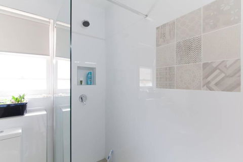 B5 Crawley Apartment 1 BRM & Sleepout Near UWA - Phillip Island Accommodation 3