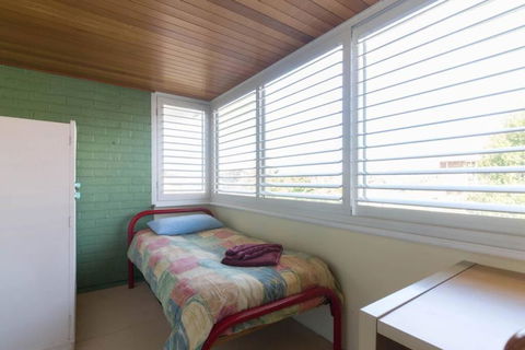 B9 Crawley Apartment 1 BRM & Sleepout Near UWA - Phillip Island Accommodation 1