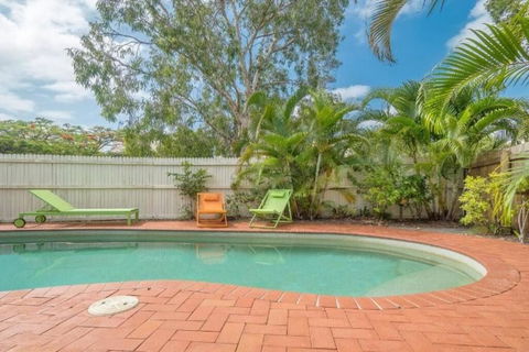 BARBADOS Ultimate Laid-back Holiday - Flat Stroll To River - Phillip Island Accommodation 1