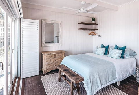 BAY PROPERTIES . Beach House Studio - Phillip Island Accommodation 3