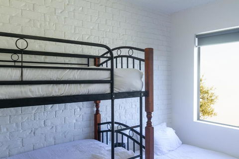 BAY PROPERTIES . Beach Street - Phillip Island Accommodation 4