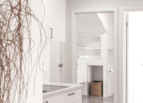 BAY PROPERTIES . Summer Salt On Main - Phillip Island Accommodation 2