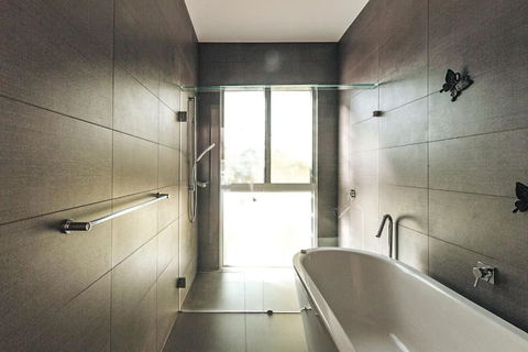 BAY PROPERTIES . The Chill - Phillip Island Accommodation 4