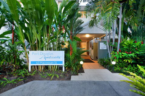 Port Douglas Apartments - Adults Only Oasis - Phillip Island Accommodation 14