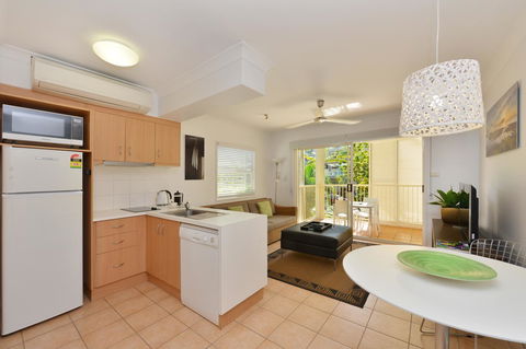 Port Douglas Apartments - Adults Only Oasis - Phillip Island Accommodation 0