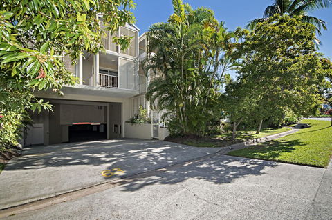 Port Douglas Apartments - Adults Only Oasis - Phillip Island Accommodation 43