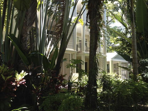 Port Douglas Apartments - Adults Only Oasis - Phillip Island Accommodation 40