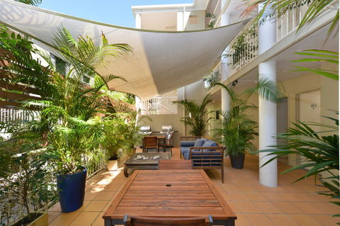 Port Douglas Apartments - Adults Only Oasis - Phillip Island Accommodation 11