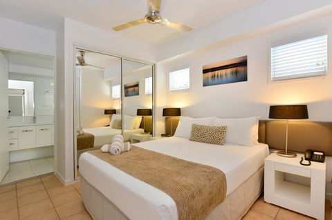 Port Douglas Apartments - Adults Only Oasis - Phillip Island Accommodation 29