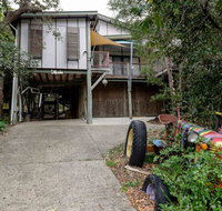Five Bimba Tractor House - Phillip Island Accommodation