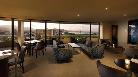 Hilton Cairns - Phillip Island Accommodation 36
