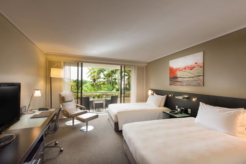 Hilton Cairns - Phillip Island Accommodation 8