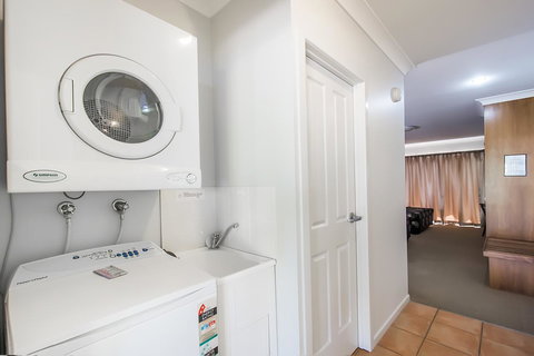 Shamrock Gardens Motel - Phillip Island Accommodation 2