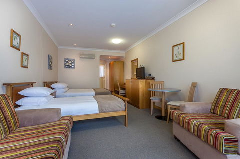 Eastgate On The Range Motel - Phillip Island Accommodation 6