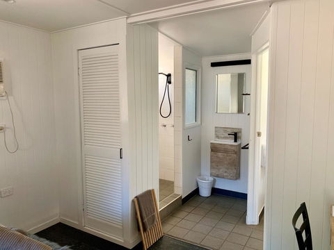 Roamer Magnetic Island Koala Park - Formerly Selina Magnetic Island - Phillip Island Accommodation 4