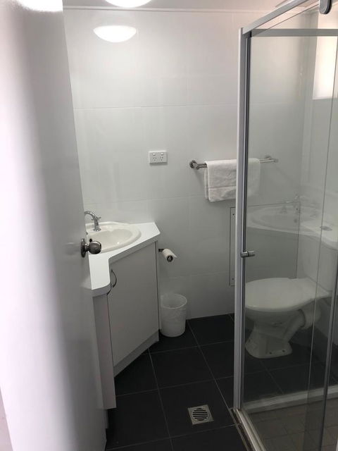 Bribie Waterways Motel - Phillip Island Accommodation 38