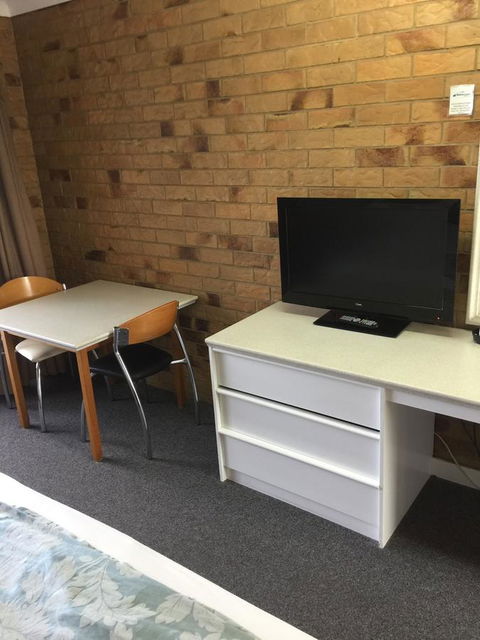 Bribie Waterways Motel - Phillip Island Accommodation 36