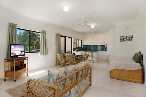 Quiet Location Across From Waterfront - South Esp, Bongaree - Phillip Island Accommodation 12