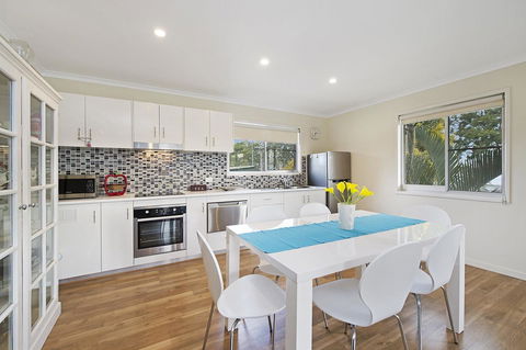 Fishing And Swimming At Your Doorstep - Sylvan Beach Esp, Bellara - Phillip Island Accommodation 15