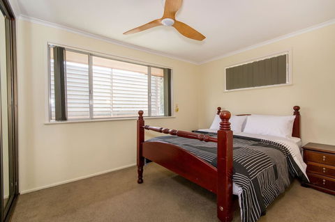 Short Stroll To Surf Beach - North Street, Woorim - Phillip Island Accommodation 18